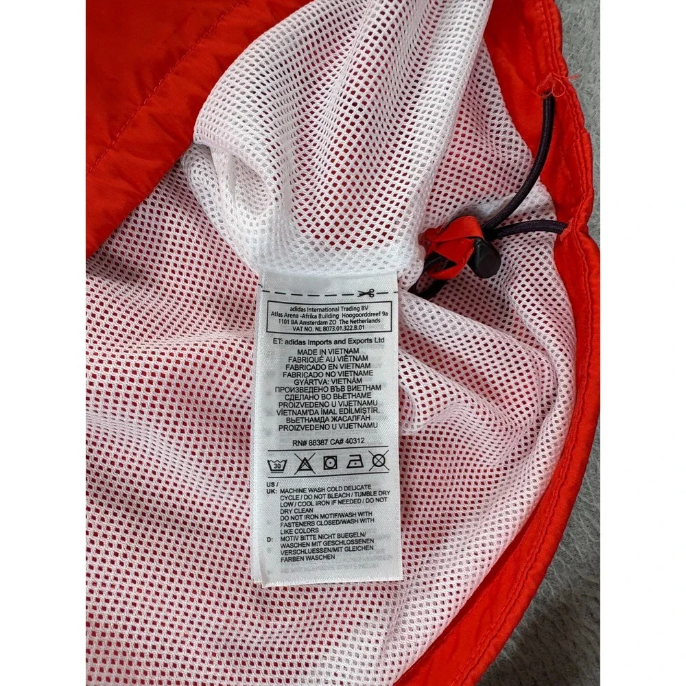 Boston Marathon 2018 Adidas Stitched Logo Running Jacket (Men's large) Orange